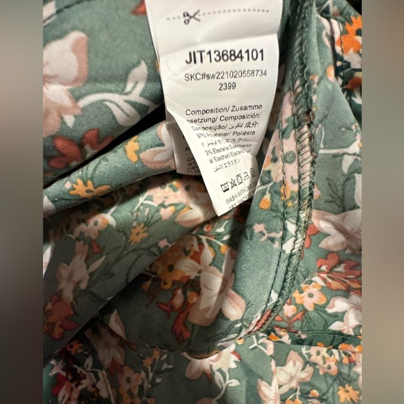SHEIN Floral Green Dress - Picture 9 of 9